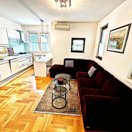 Luxapart Basca Old City Centar Free Parking SJJ Esterno foto